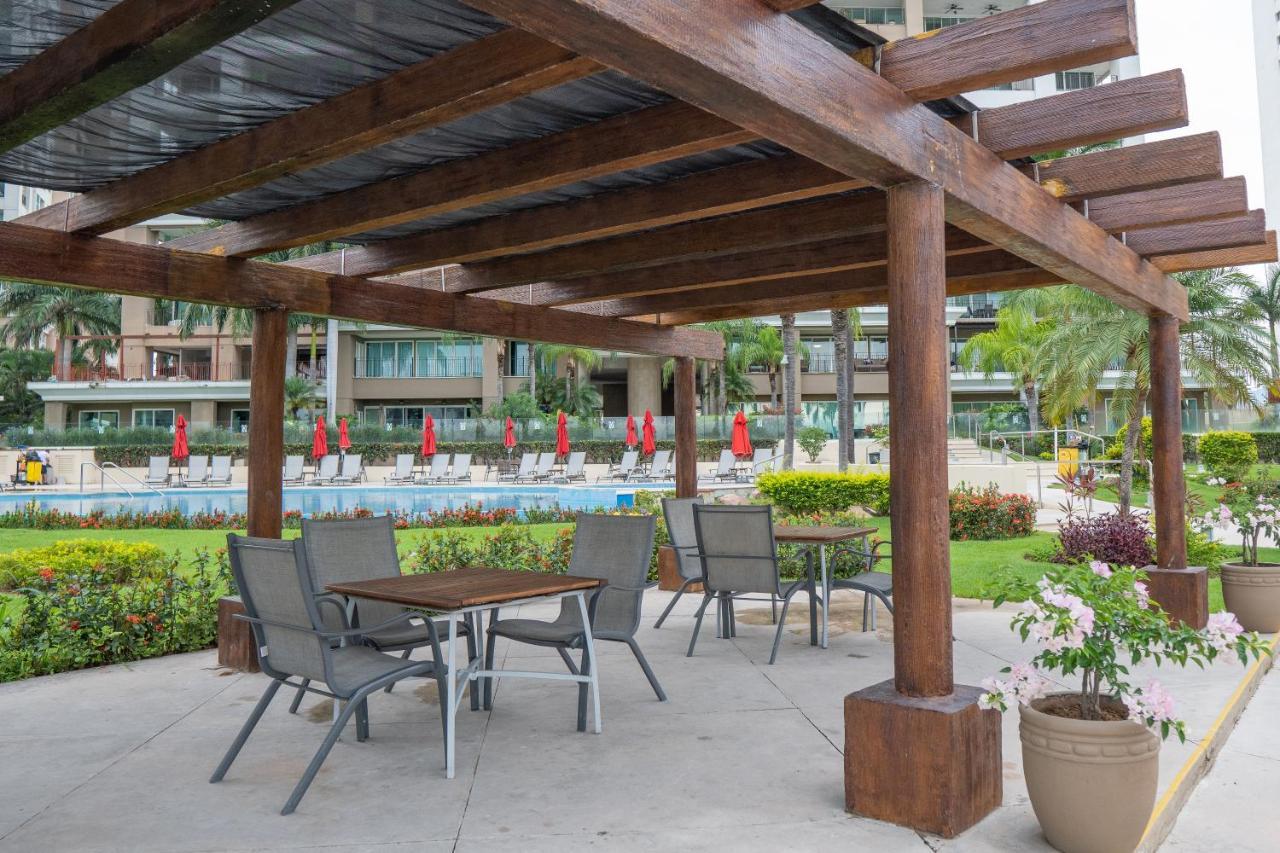Ocean Front Condo Sleeps 4 Adults-Grand Venetian T3000-1606 Puerto Vallarta Dış mekan fotoğraf
